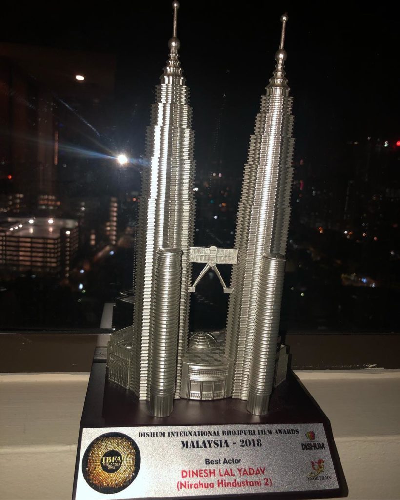 37633080_867993736718755_7099865846943580160_o