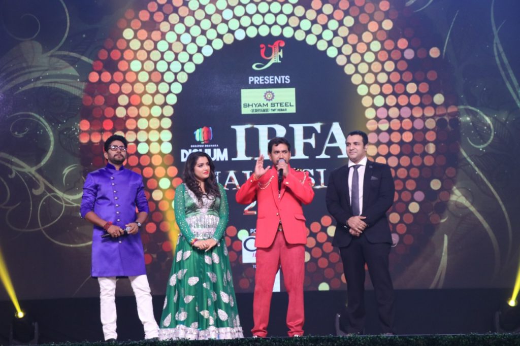 ee1b9849-4ce5-4392-a565-1bce749245d1