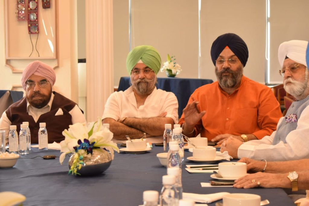 whatsapp-image-2019-05-10-at-16-28-04