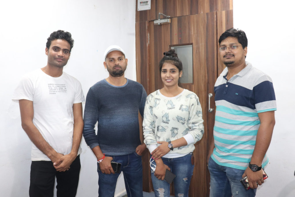 whatsapp-image-2019-12-06-at-16-02-44