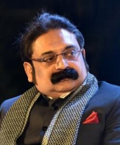 डॉ.आशीष कंधवे कवि एवं सामाजिक चिंतक 