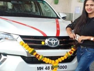 chandani singh with her car